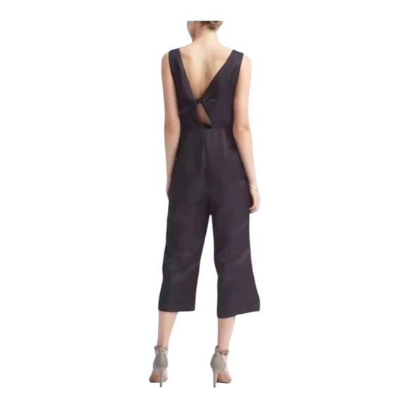 Banana Republic VNeck Sleeveless Tie Back Cropped Wide Leg Navy Jumpsuit Size 4 - Picture 4 of 17